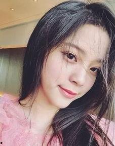 娱乐吃瓜酱女生p图视频,揭秘女生P图视频背后的秘密